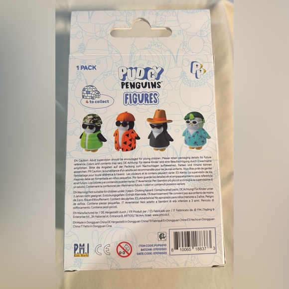 Action Figure Pudgy Penguins 4.5” Orange and Black Find The Golden Ticket - Picture 4 of 7